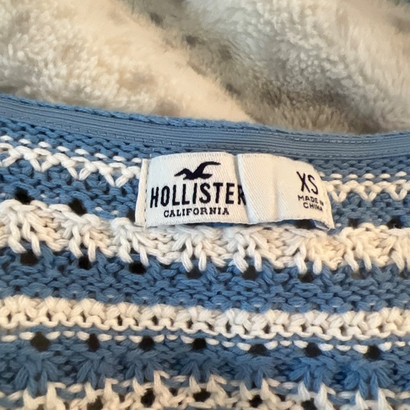 Hollister - Picture 3 of 3